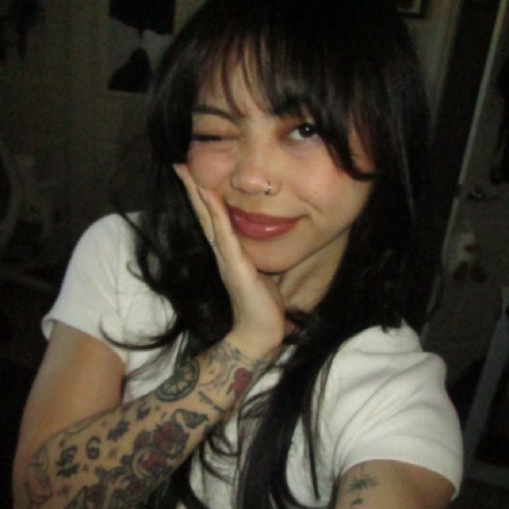 Meet your Posher, Reyna